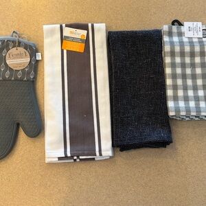 Kitchen Linen Set - Gray and Black